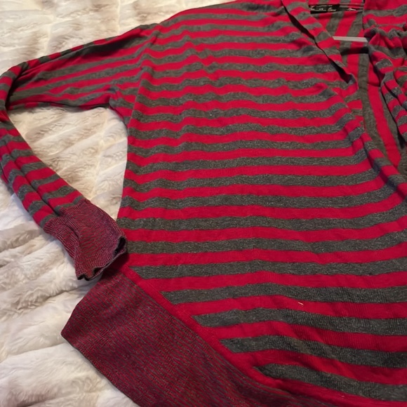 Extra small Guess red and gray striped cardigan - Picture 5 of 5